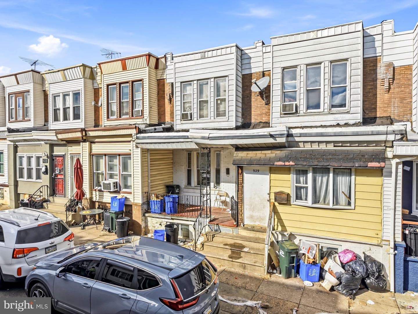 927 E Schiller Street photo 3