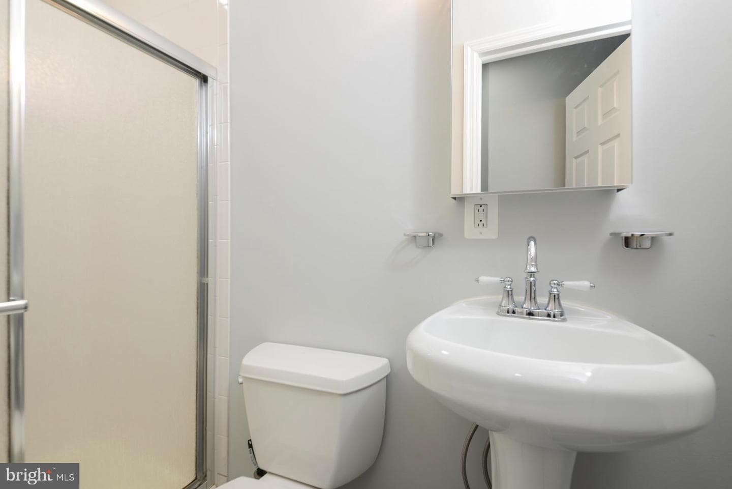 1606 Webster Street photo 17