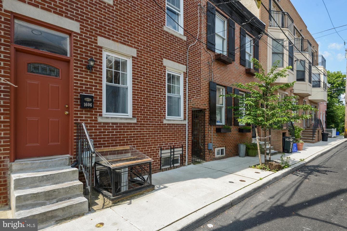 1606 Webster Street photo 3