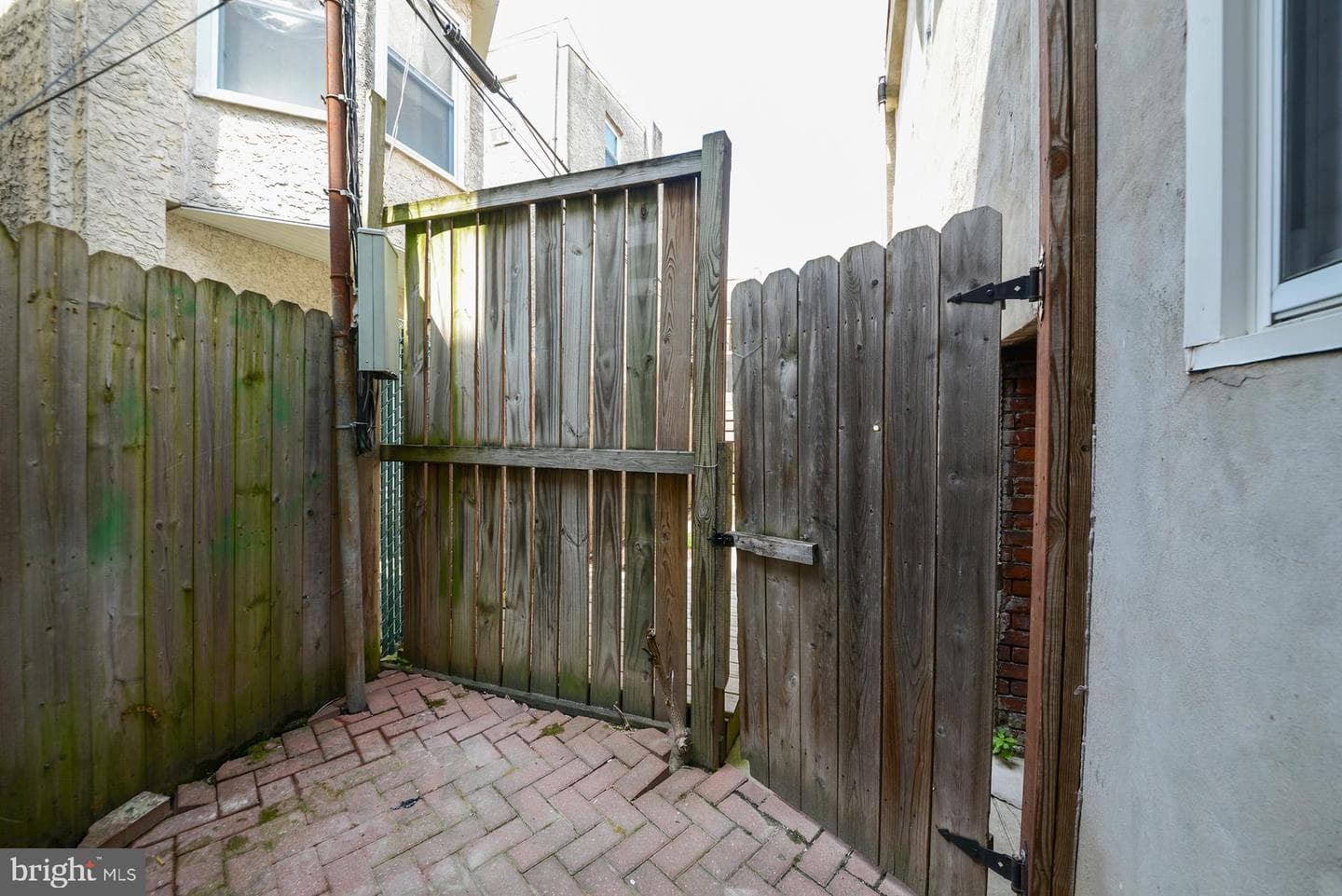 1606 Webster Street photo 32