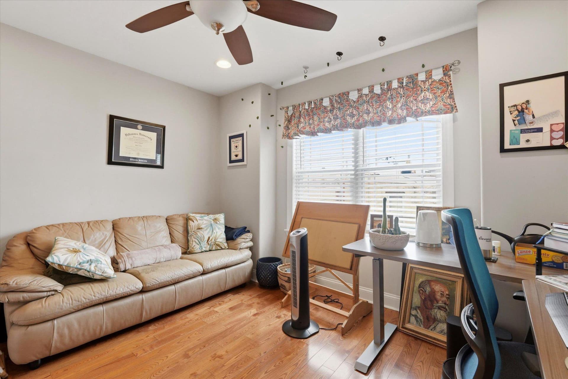 2207 E Oakdale photo 15