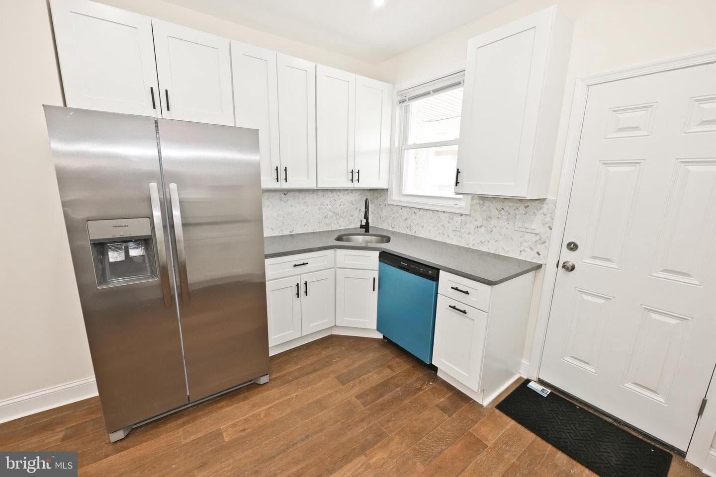 6134 Washington Avenue photo 20