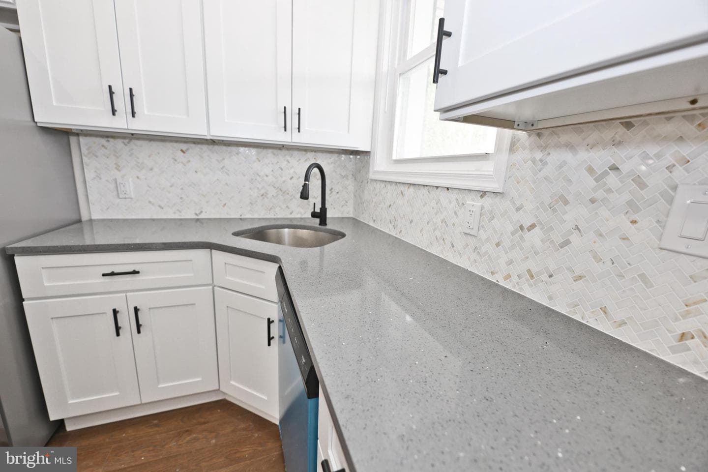 6134 Washington Avenue photo 22
