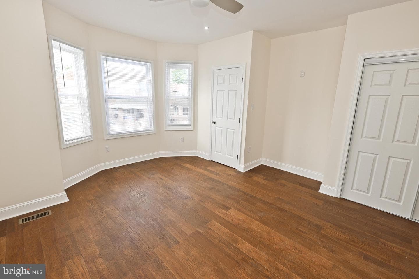 6134 Washington Avenue photo 44