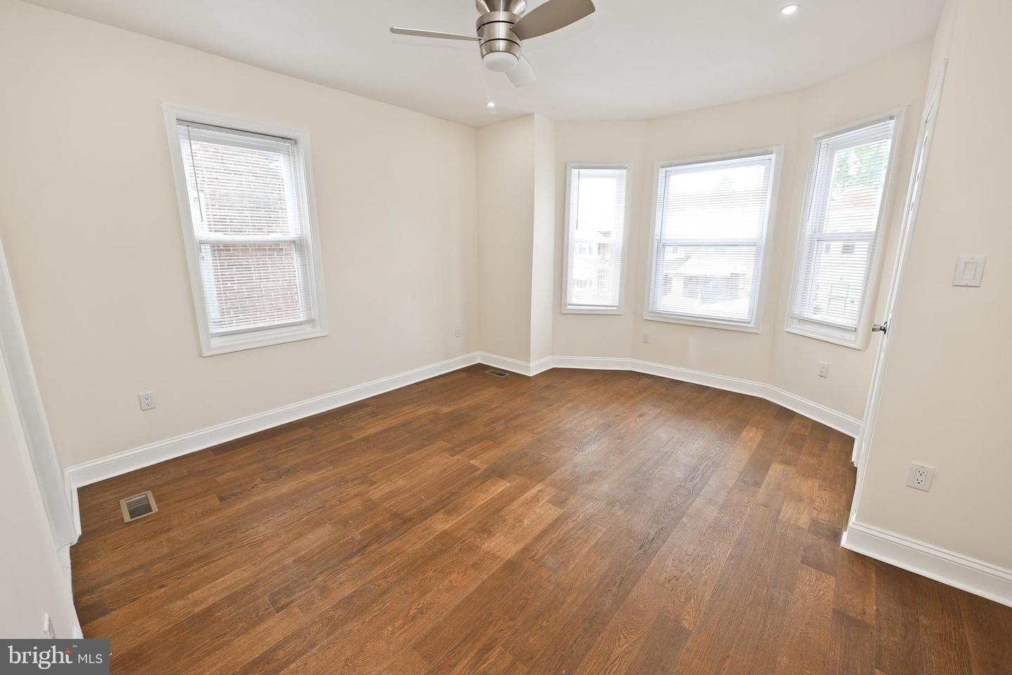6134 Washington Avenue photo 45