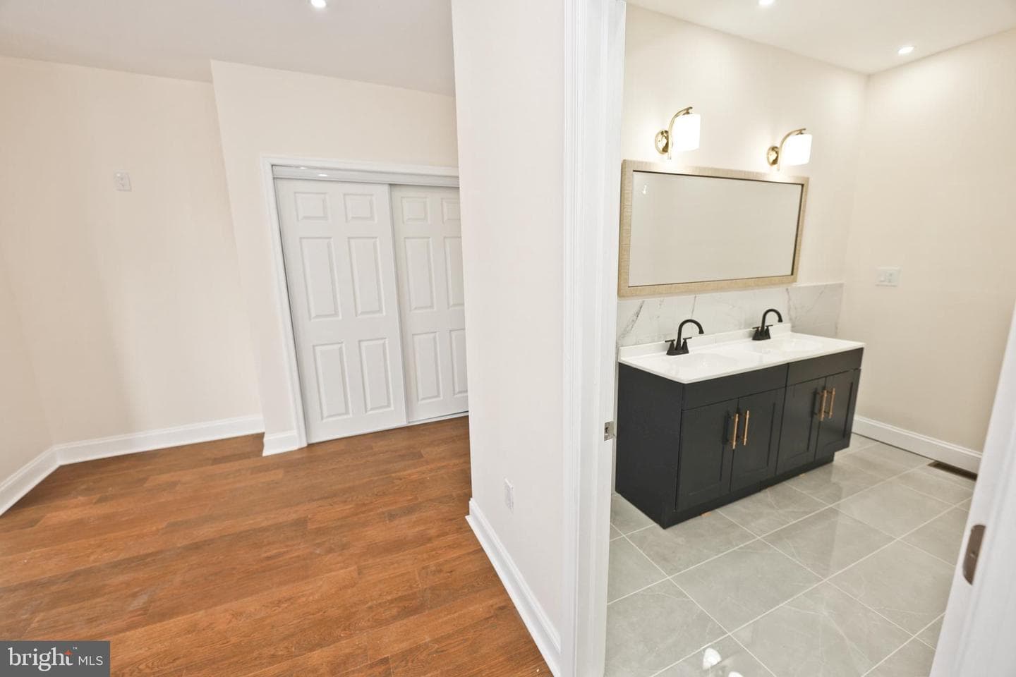 6134 Washington Avenue photo 49