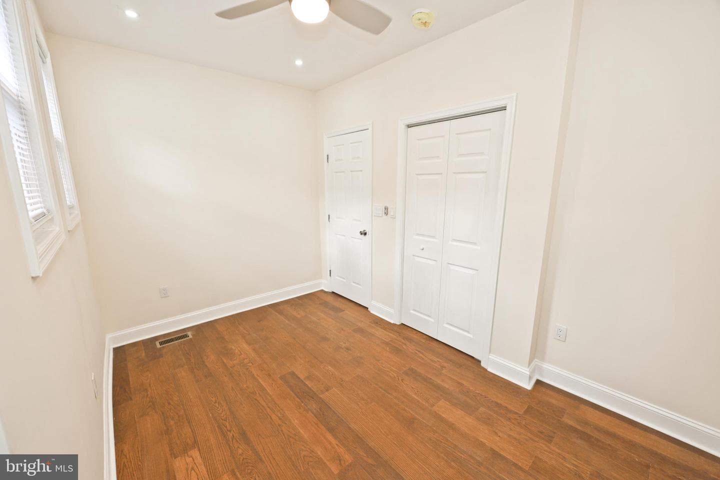 6134 Washington Avenue photo 50