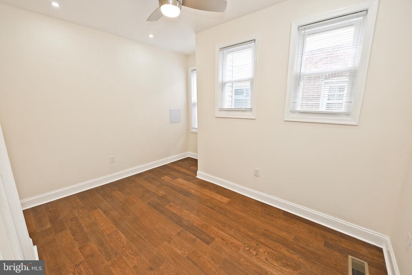 6134 Washington Avenue photo 52
