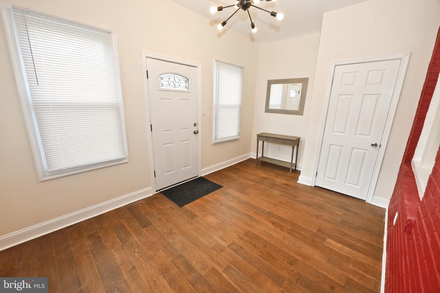 6134 Washington Avenue photo 7
