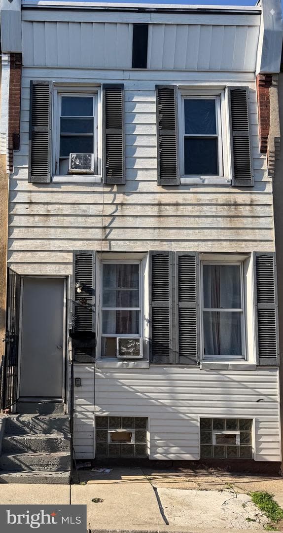 661 E Clementine Street, Philadelphia