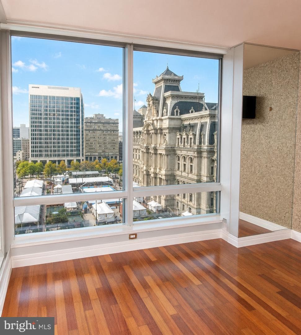1414 S Penn Square #10e photo 3