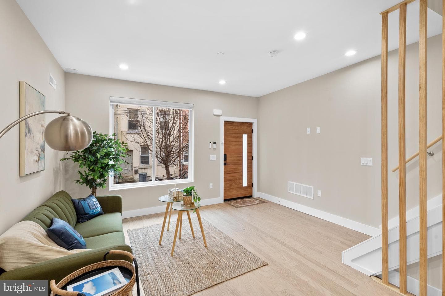1032 S Randolph Street photo 5