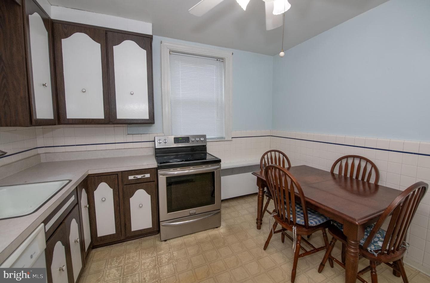 3049 Magee Avenue photo 9