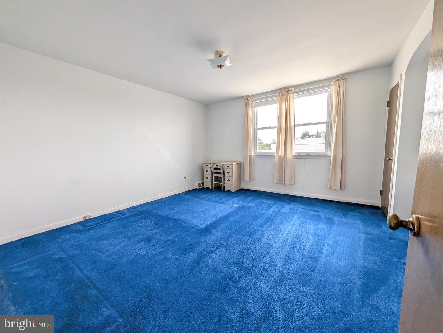 112 W Cheltenham Avenue photo 13