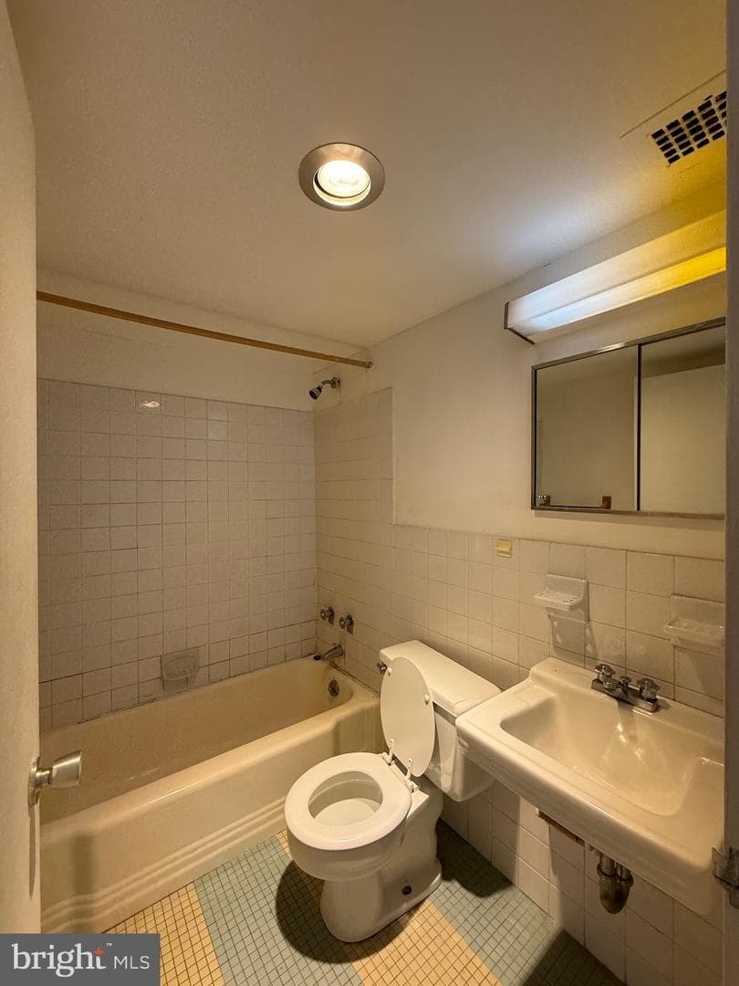 224 W Rittenhouse Square #2317 photo 9
