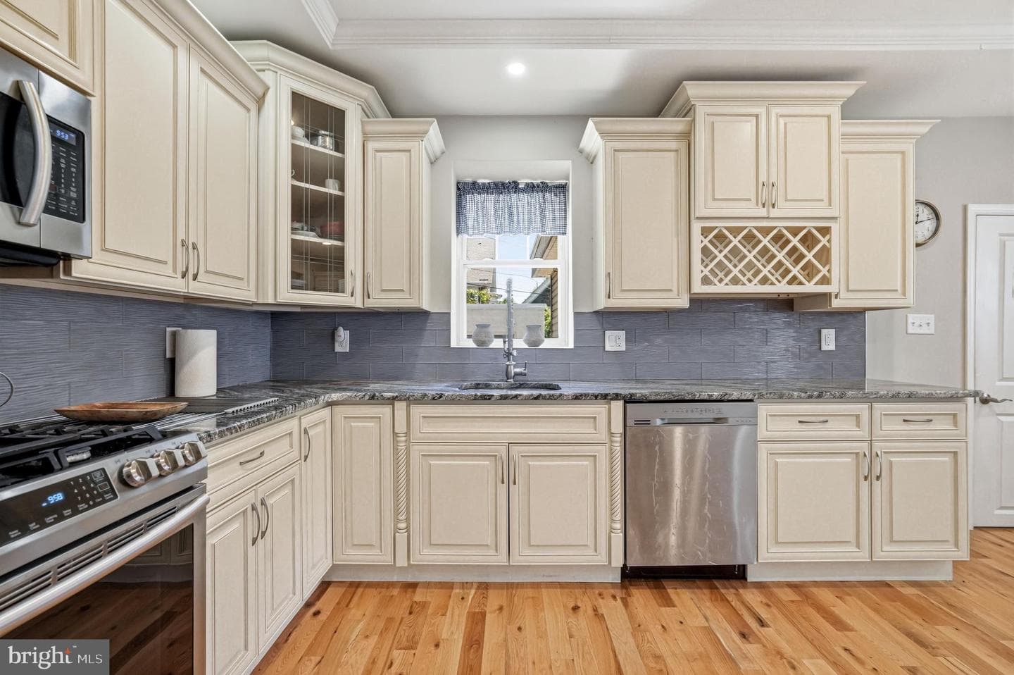 2227 N 54th Street photo 9