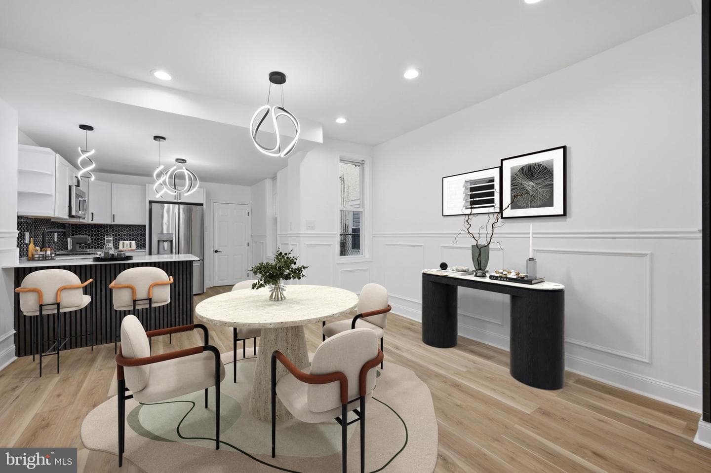 5551 Pemberton Street photo 9