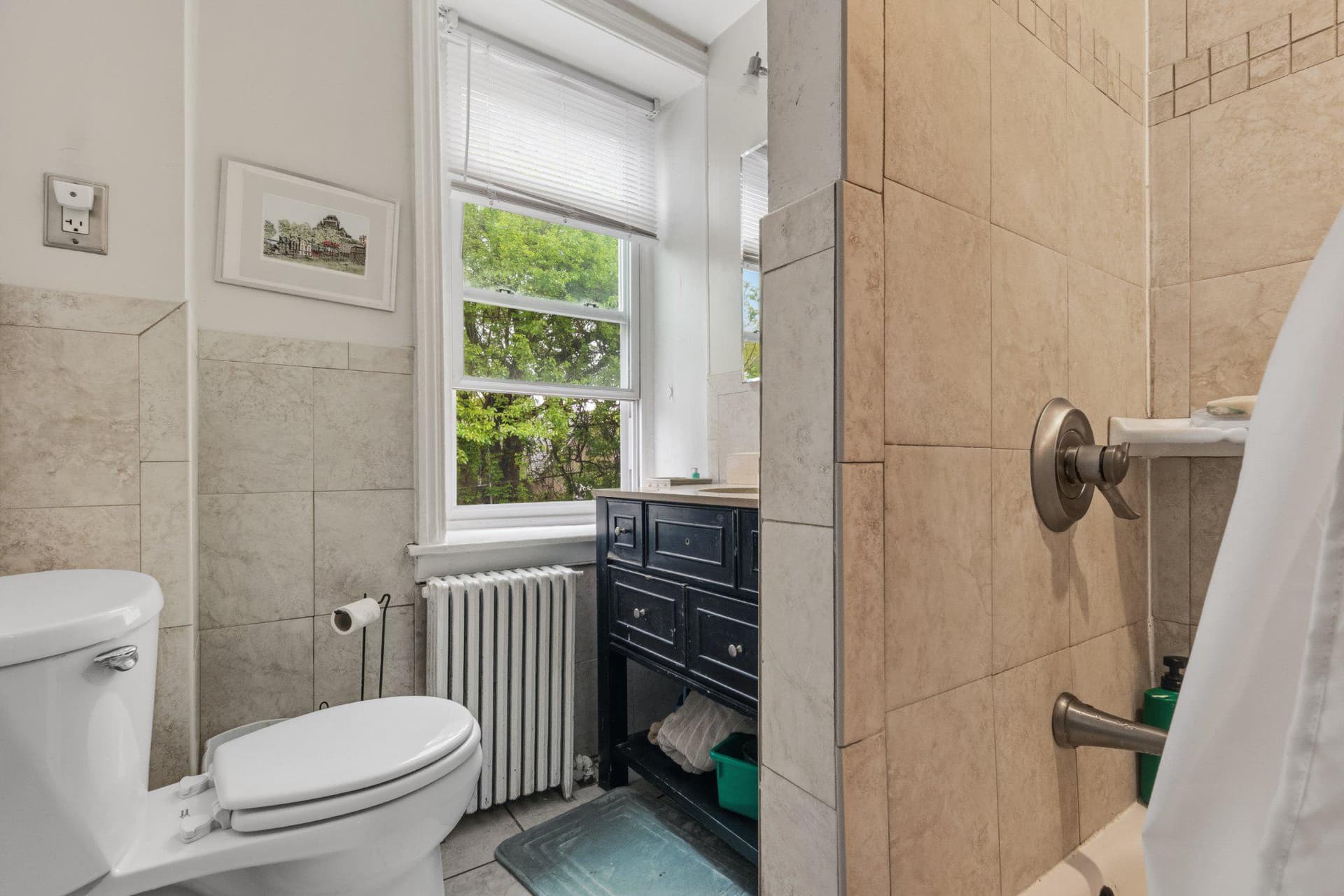 3693 Calumet Street photo 20