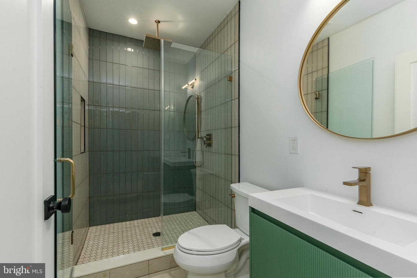 2368 E Norris Street photo 17
