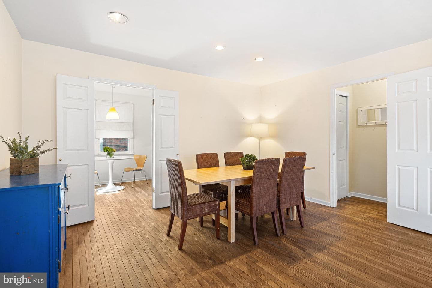217 Titan Street photo 7