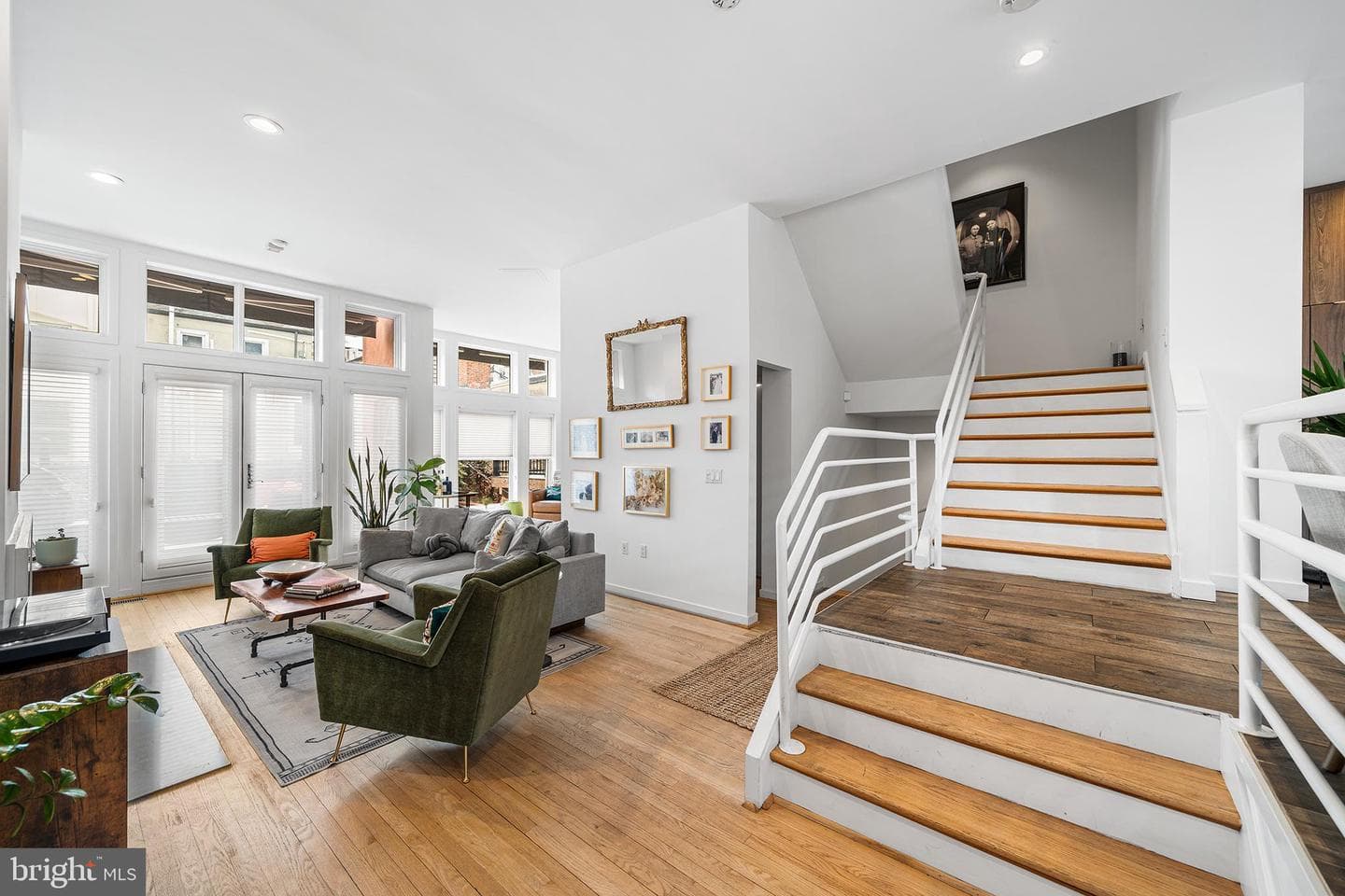 114 Bainbridge Street photo 7