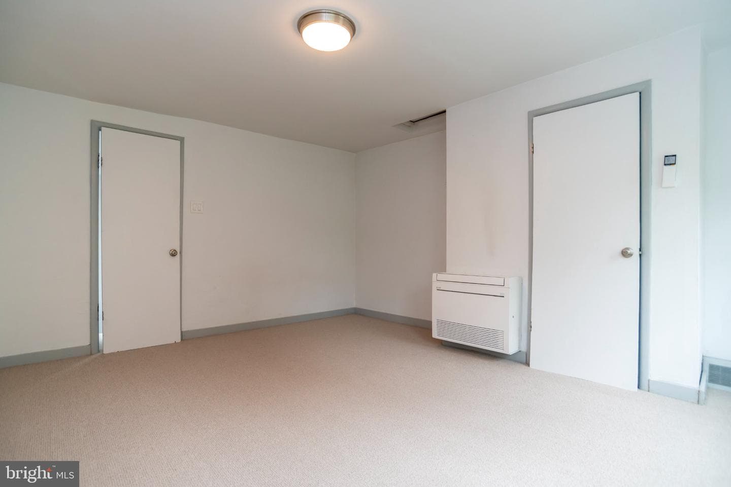 419 Gaskill Street photo 14