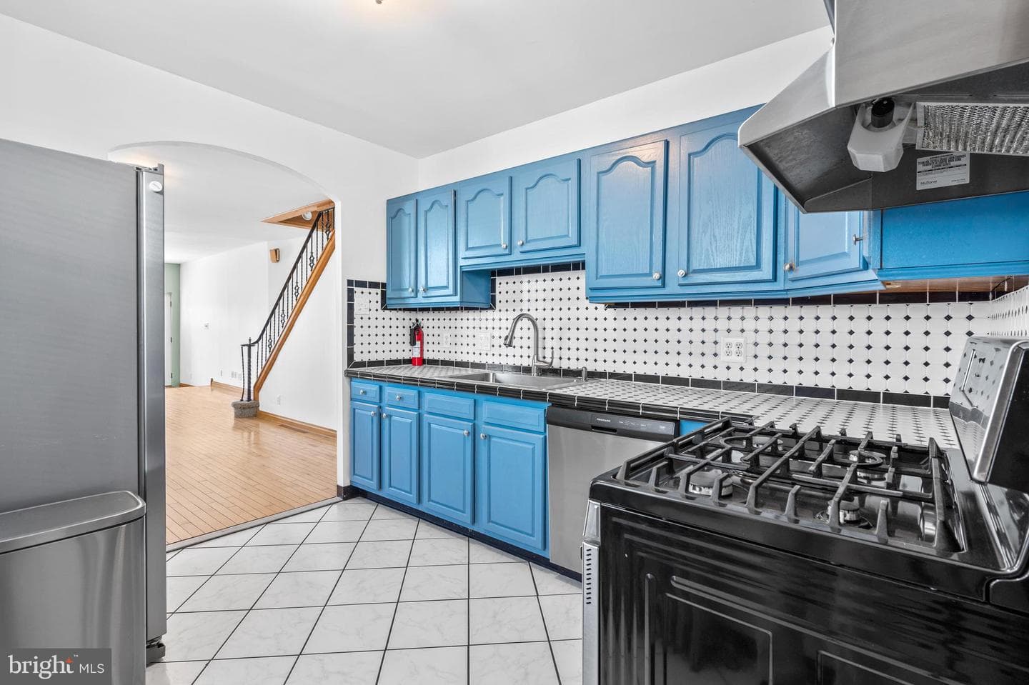 2810 Lefevre Street photo 9