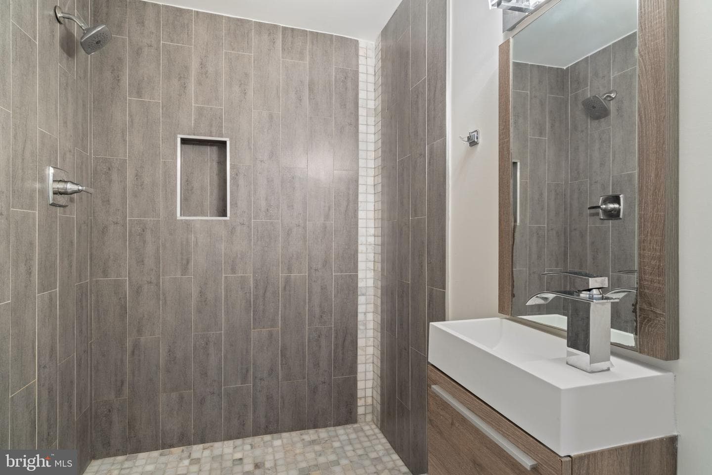 1125 S 24th Street photo 50