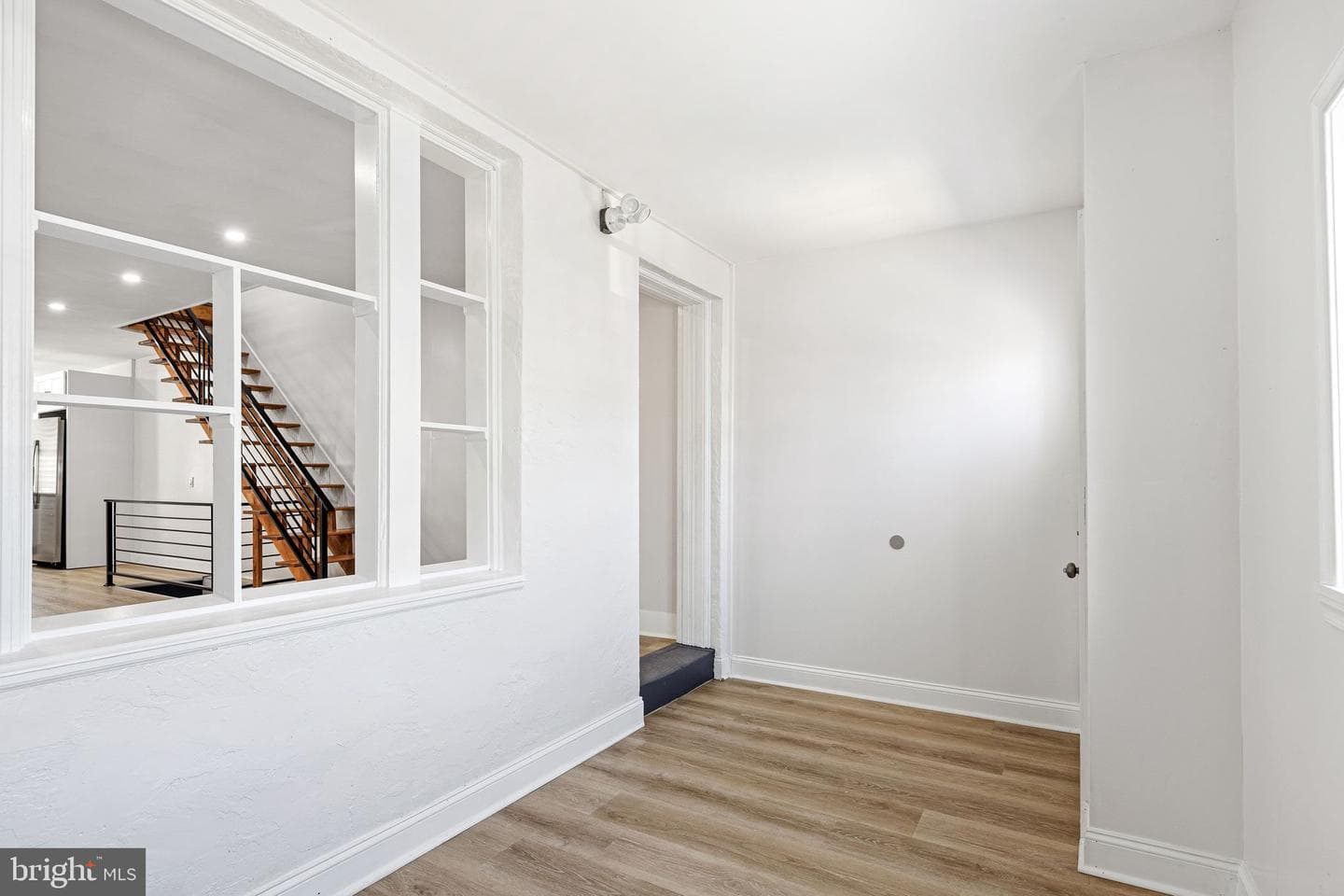 5520 Greenway Avenue photo 4