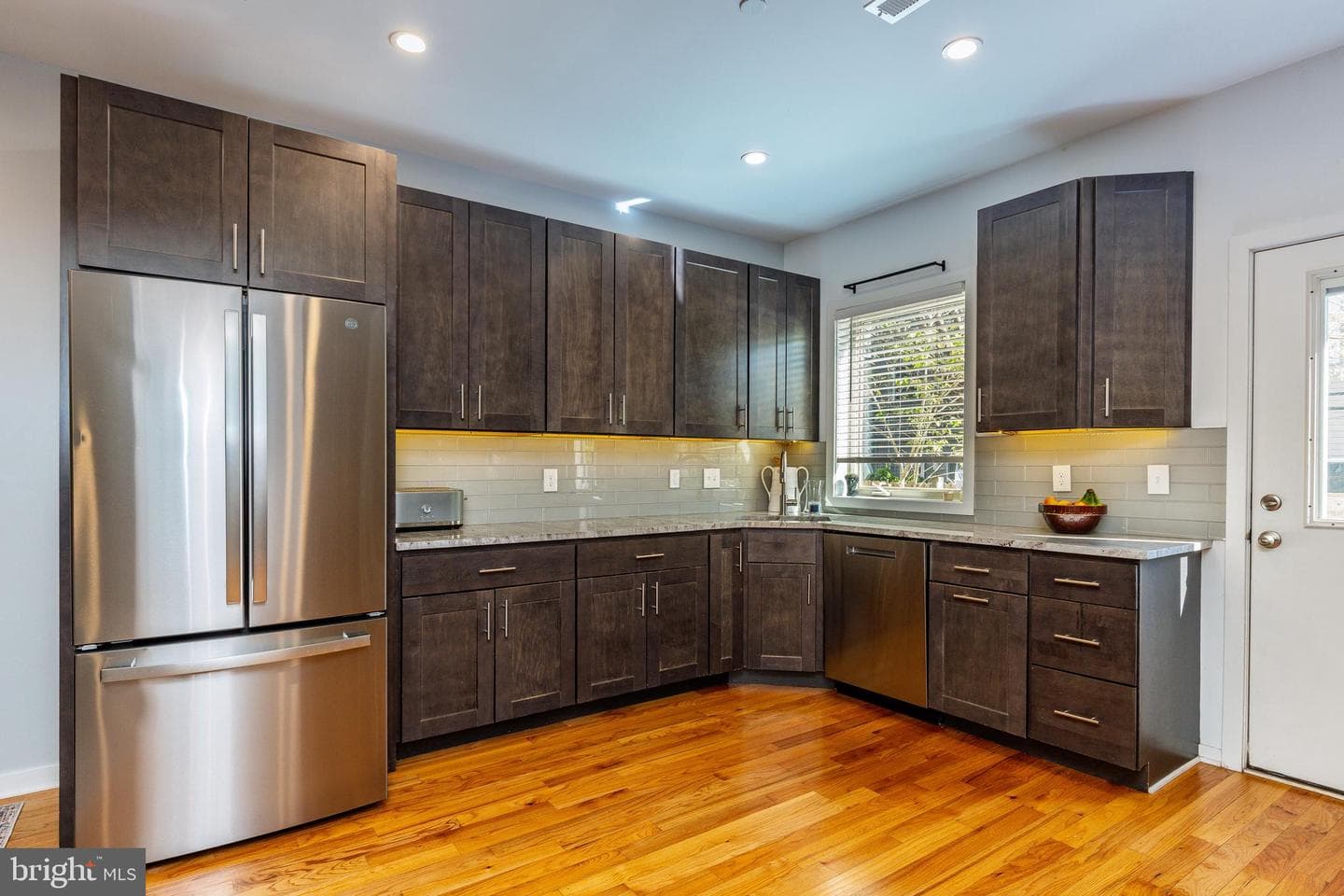 1822 Titan Street photo 10