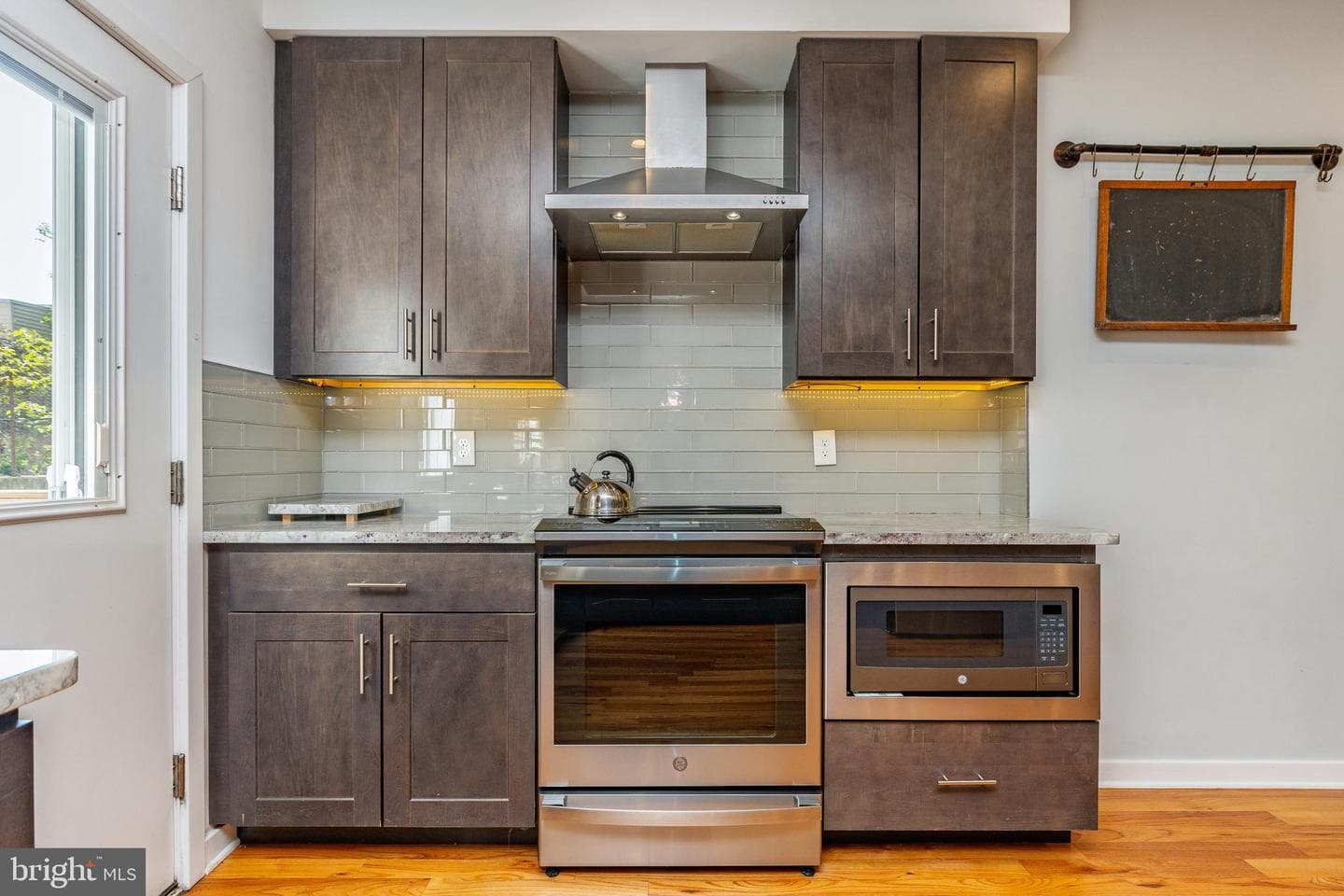1822 Titan Street photo 11