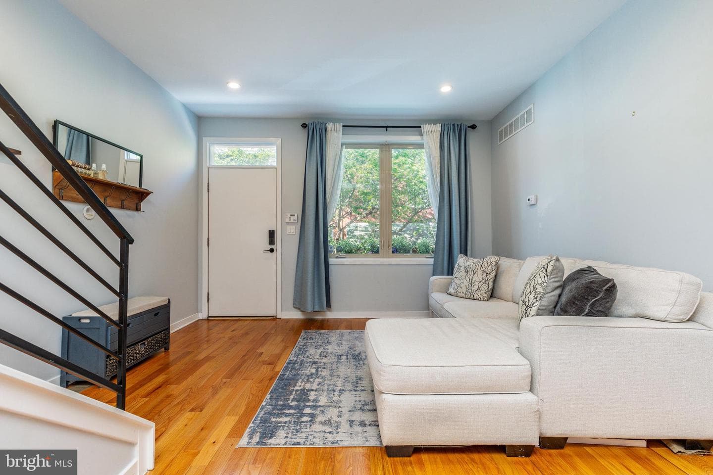 1822 Titan Street photo 7