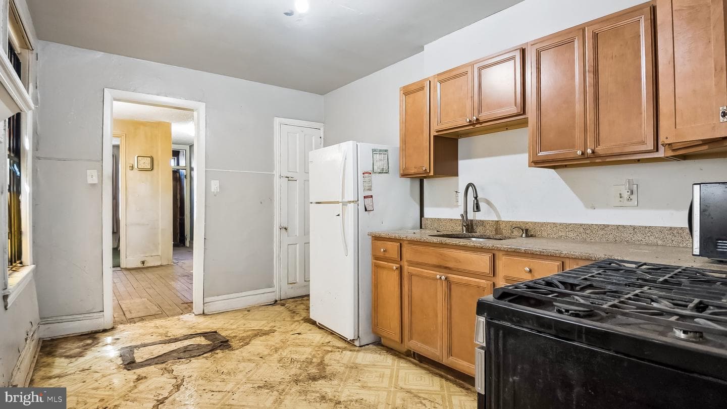 2131 N 28th Street photo 9