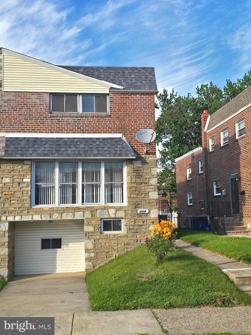 2119 Hoffnagle Street, Philadelphia