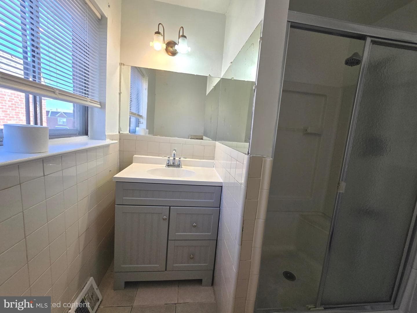 2119 Hoffnagle Street photo 23