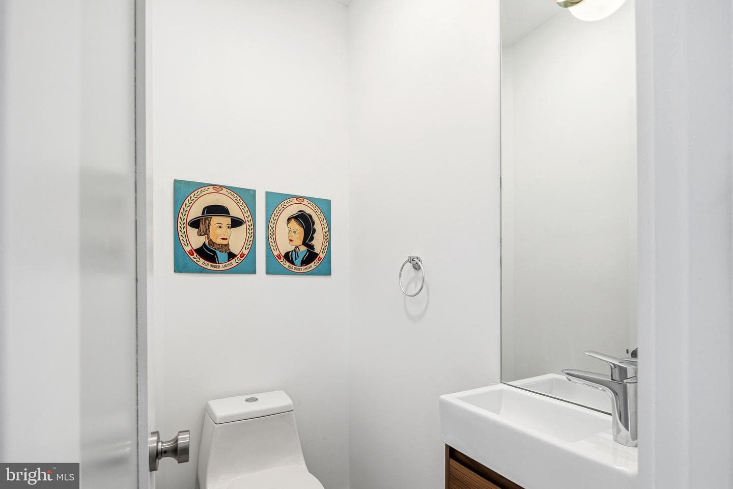 629 E Thompson Street photo 19