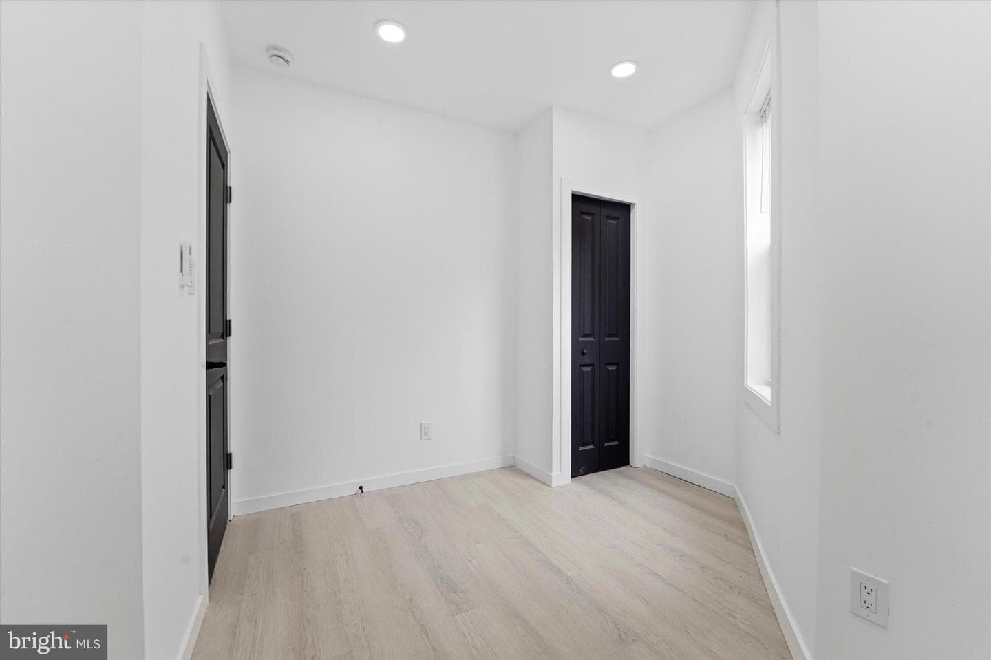 1638 N Felton Street photo 16