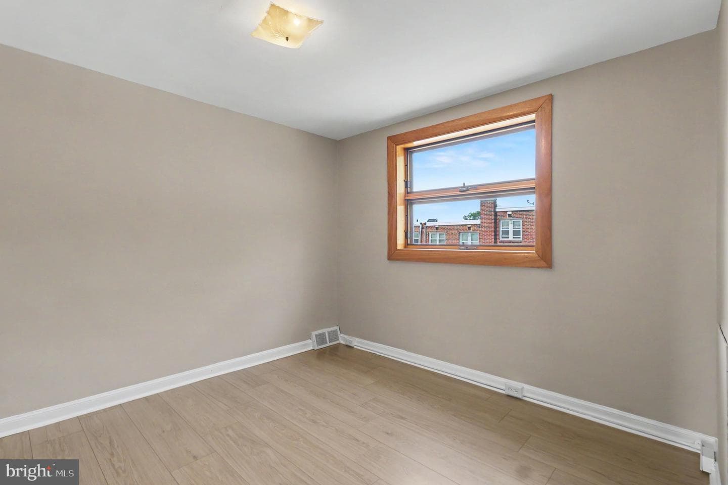 3603 Winona Street photo 11
