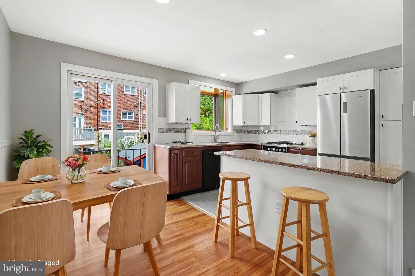 3603 Winona Street photo 22