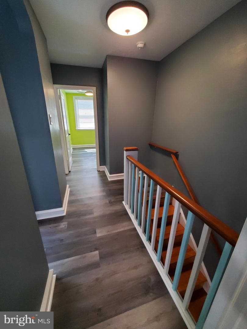 676 Mayfair Street photo 30