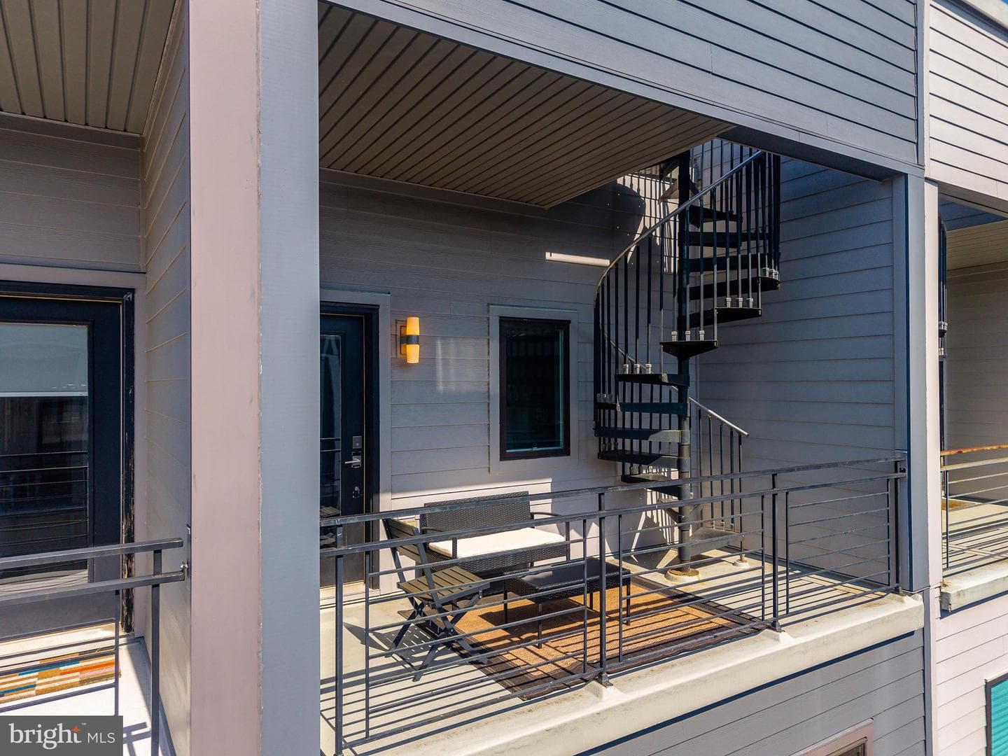 1218 Crease Street photo 37