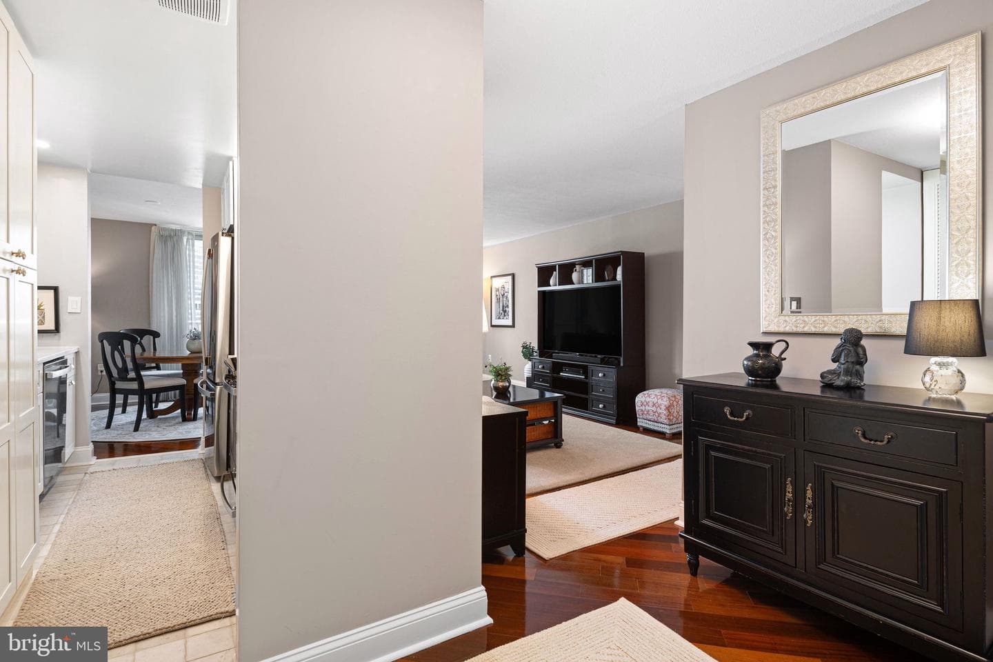 1919 Chestnut Street #2016 photo 2