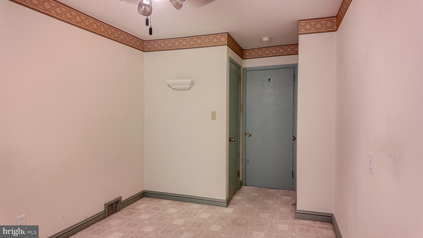 3415 Aubrey Avenue photo 20