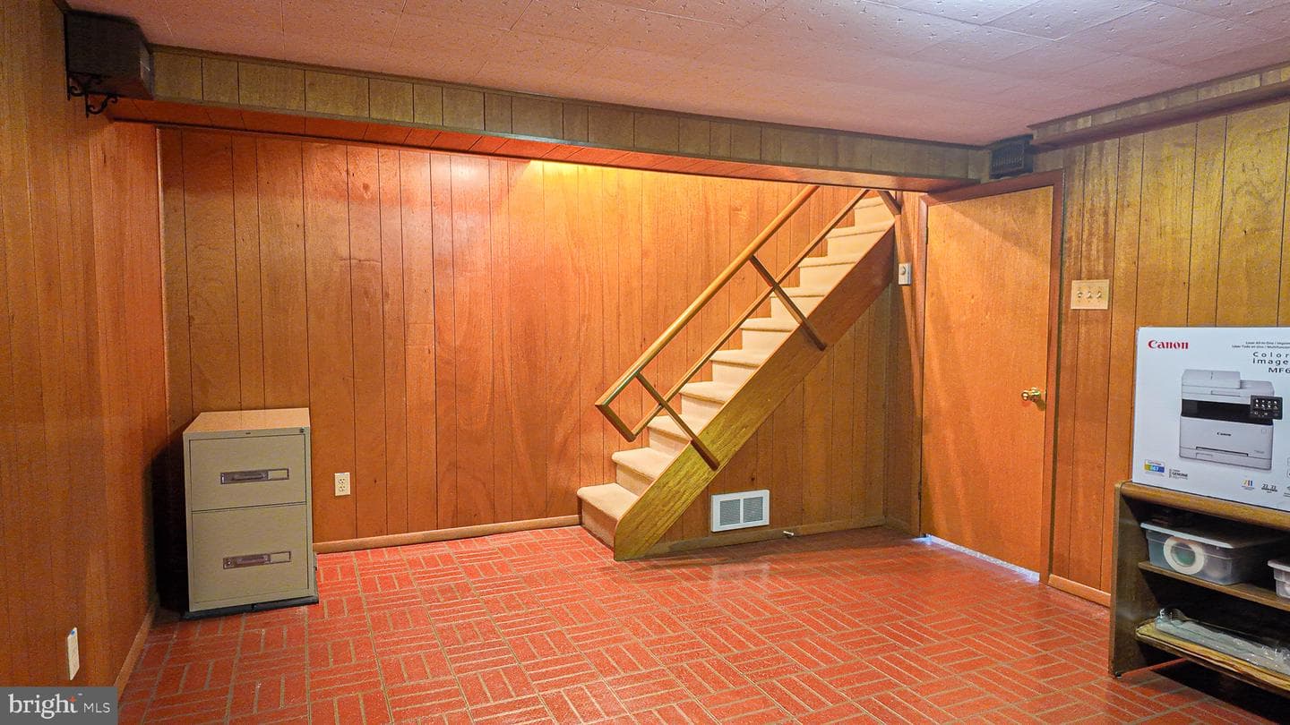 3415 Aubrey Avenue photo 26
