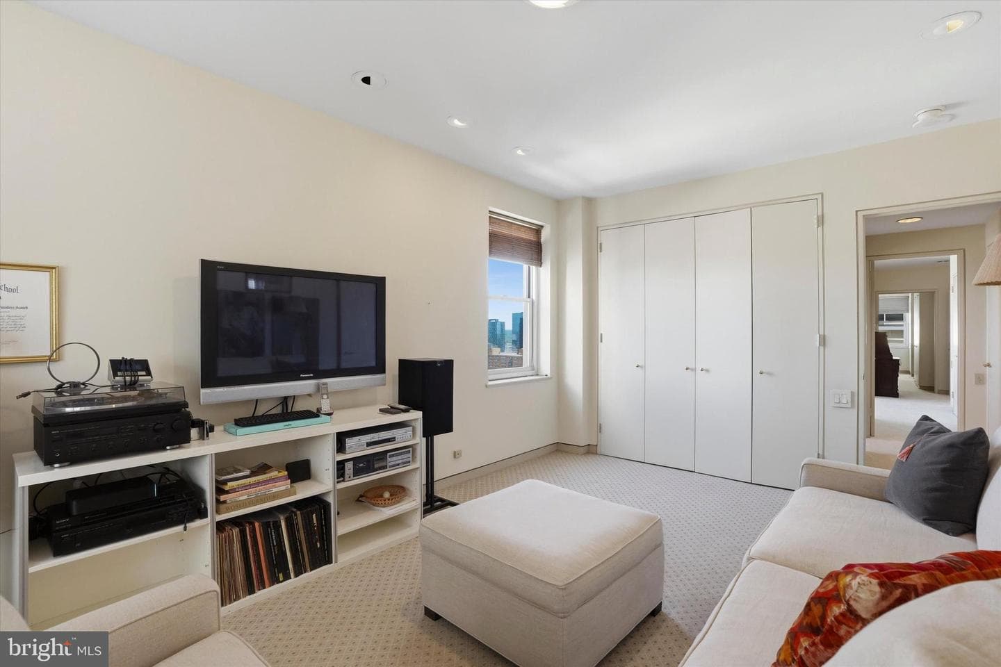 220 W Rittenhouse Square #22c photo 17