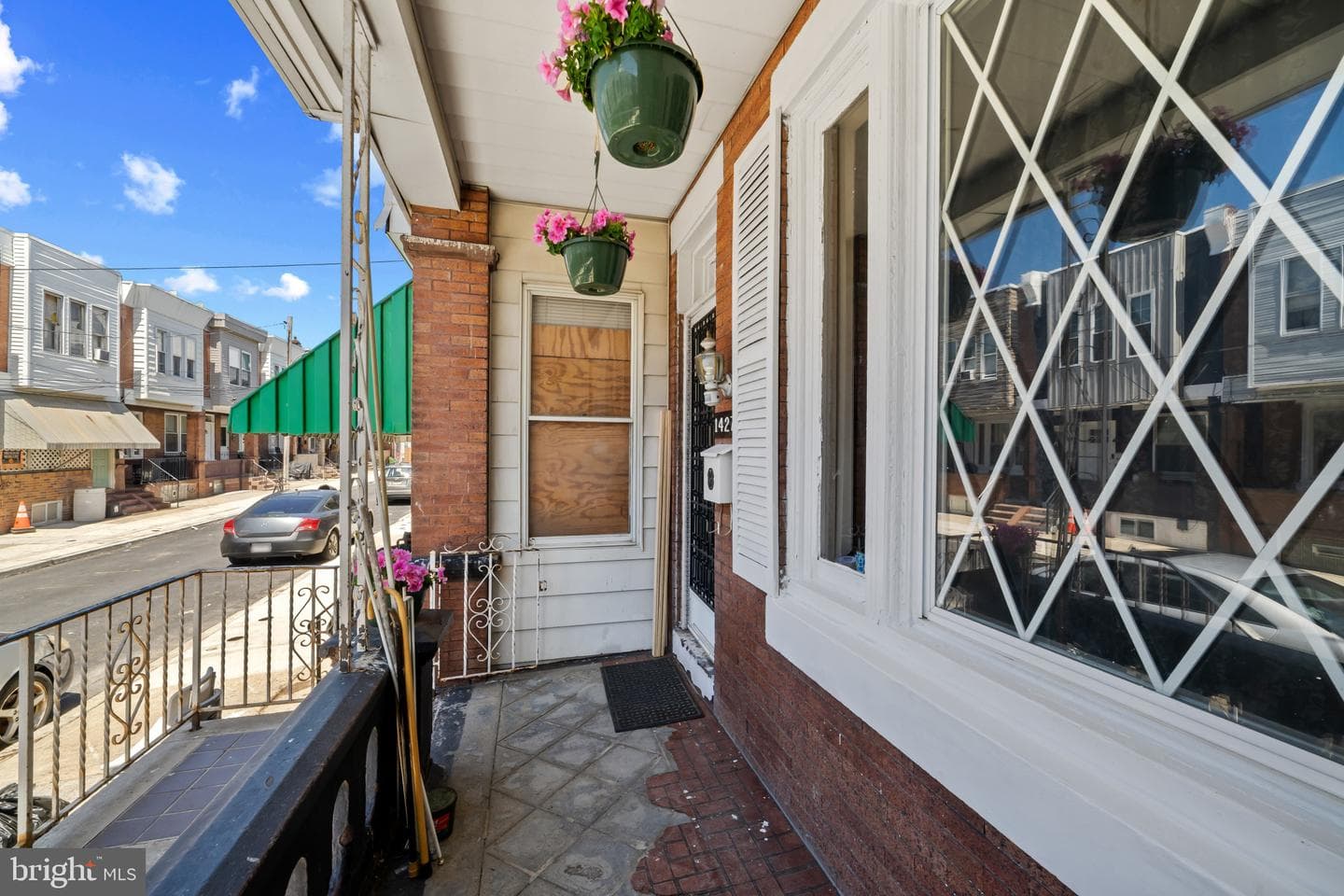 1427 S Etting Street photo 5