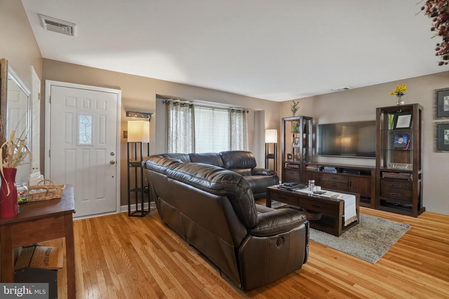 9960 Wistaria Street photo 5