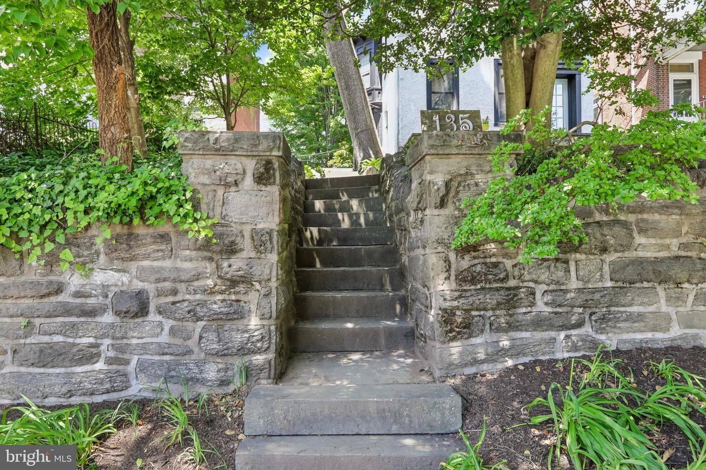 135 W Mount Pleasant Avenue, Philadelphia