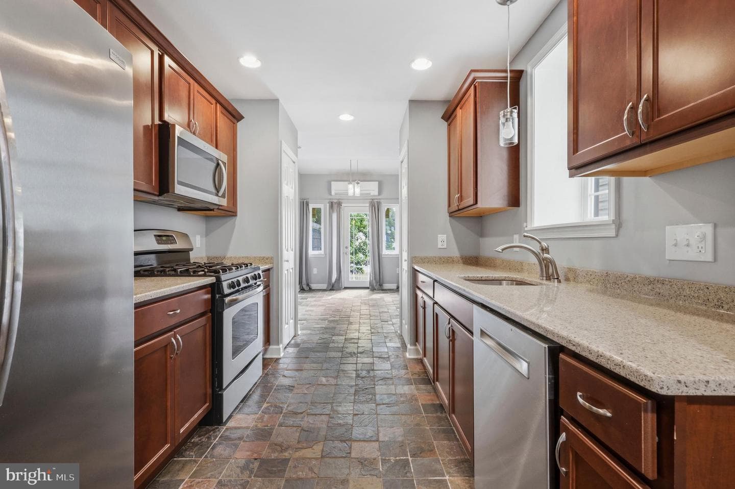 3824 Sharp Street photo 10