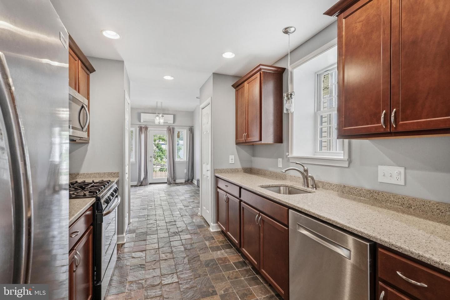 3824 Sharp Street photo 24